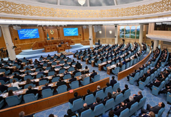 Құрылтай Ерлан Қарин мен Олжас Бектеновтің кандидатураларын қолдады