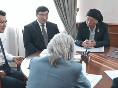 Ерлан Қарин Қазақстандағы ескерткіштерге қатысты бірыңғай ұстаным қалыптастыруды тапсырды
