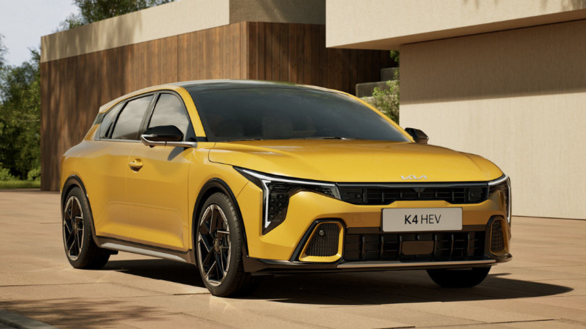 Kia K4-тің гибридті нұсқасы қашан шығатыны белгілі болды