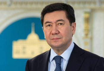 Ерлан Кошанов стал председателем Қазақстан Халық Кеңесі