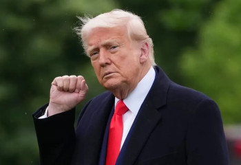 «Жасанды» емес, «суперинтеллект»: Трамп жаңа термин енгізді
