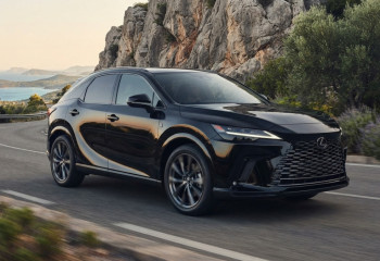 Новый Lexus RX получил другие настройки и оснащение