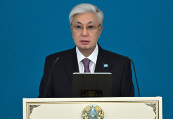 Tokayev congratulates teachers on their professional holiday