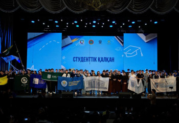 Жат ағымдарға тосқауыл: елордалық студенттер өзекті мәселелерді театр тілімен қалай жеткізді