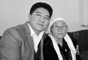 Сәкен Майғазиевтің анасы Ұлтай Мырзамбекқызы дүниеден өтті