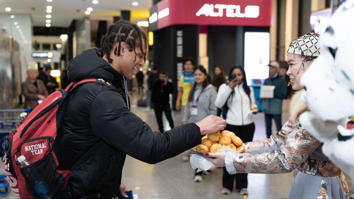 World Aquatics Swimming World Cup participants explore Astana’s landmarks