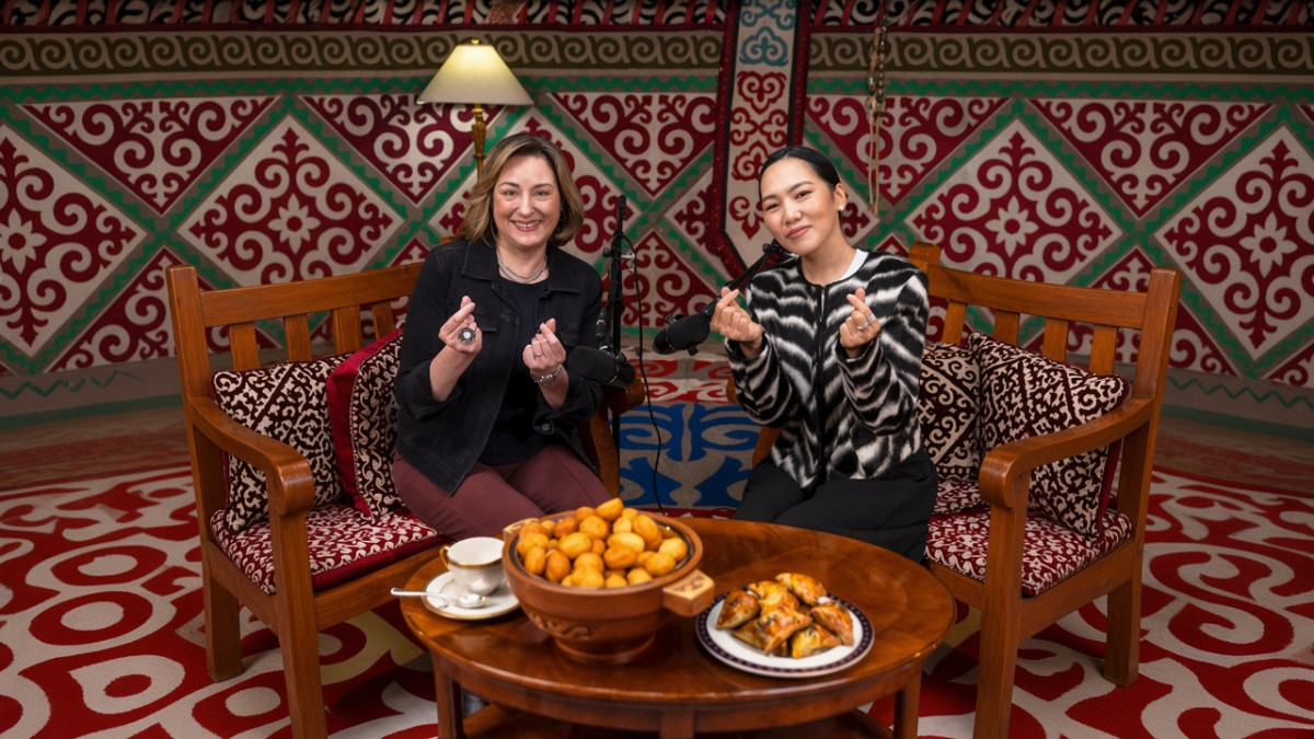 US Ambassador compares Kazakh singer Yenlik to Lauryn Hill