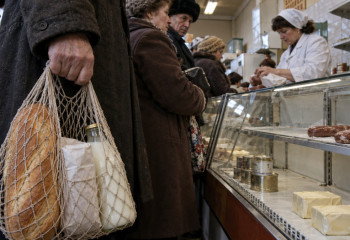 Право на покупку: как работали продуктовые карточки в Казахстане