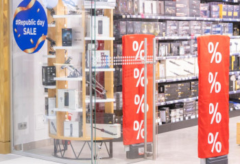 Скидки до 50%: в Казахстане стартовали акции ко Дню Республики