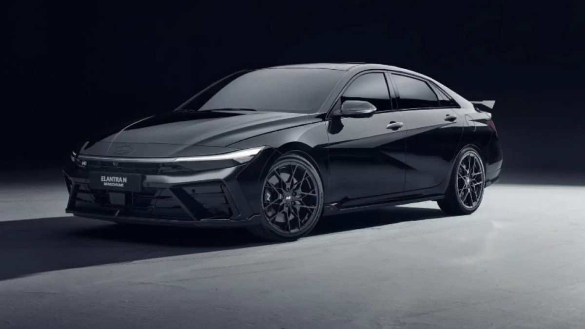 Hyundai Elantra спортседанының Monochrome атты жаңа нұсқасы таныстырылды