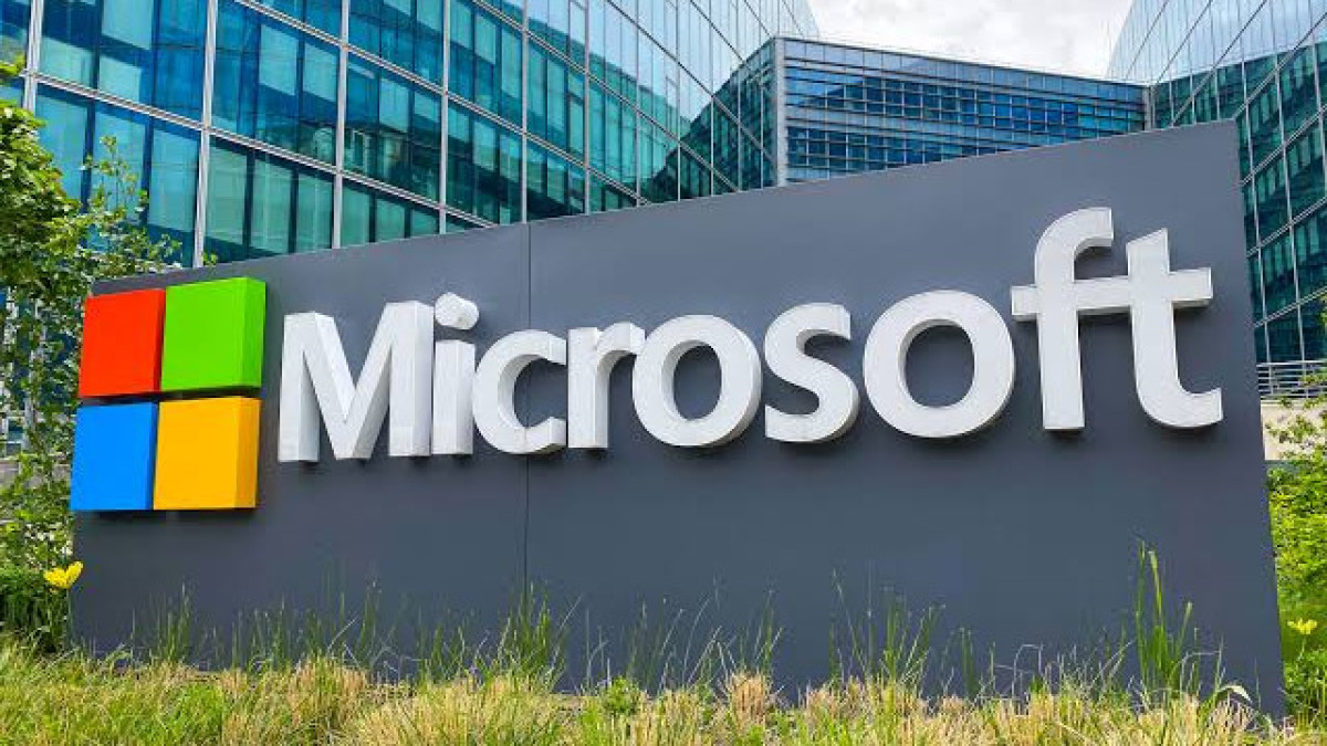 ЖИ басты себеп пе? Microsoft 60 мың қызметкеріне жұмыстан өз еркімен кетуді ұсынды
