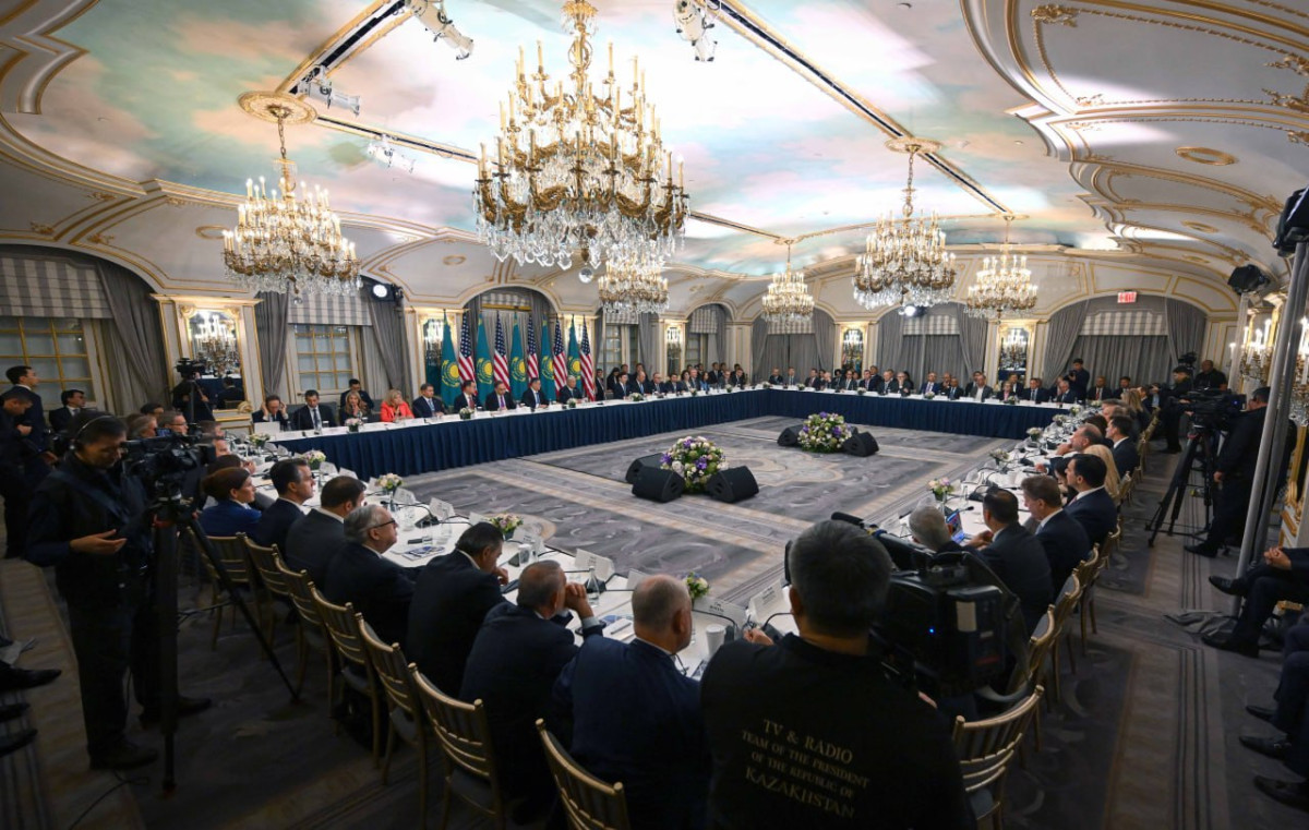 Президент Американың бизнесмендерімен өткен «дөңгелек үстел» отырысында сөз сөйледі