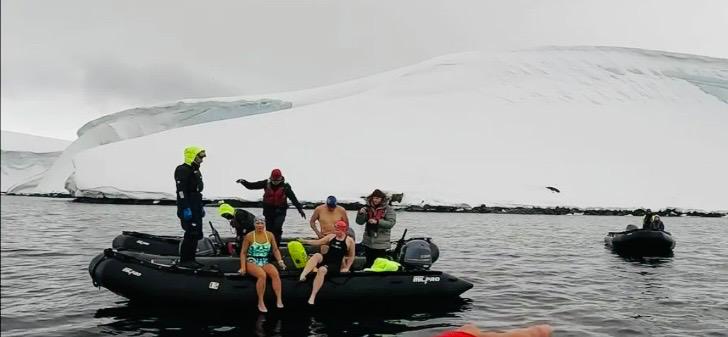 Анель Сытдыкова из Уральска - первая казахстанка, покорившая воды Антарктиды