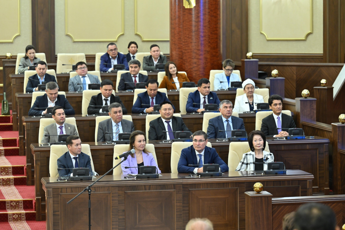 В Мажилисе наградили лауреатов премии «Парламент сөзі» В Мажилисе наградили лауреатов премии «Парламент сөзі»