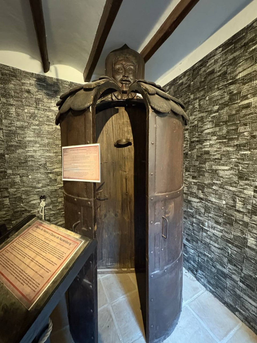 Как пытали людей в Средневековье: фоторепортаж из испанского музея средневековых орудий пыток