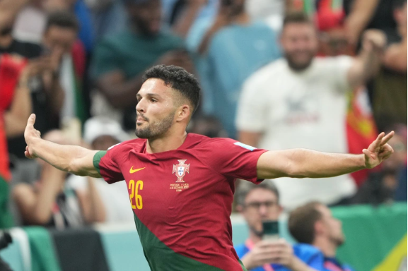 Португалия разгромила Швейцарию на пути в четвертьфинал ЧМ–2022