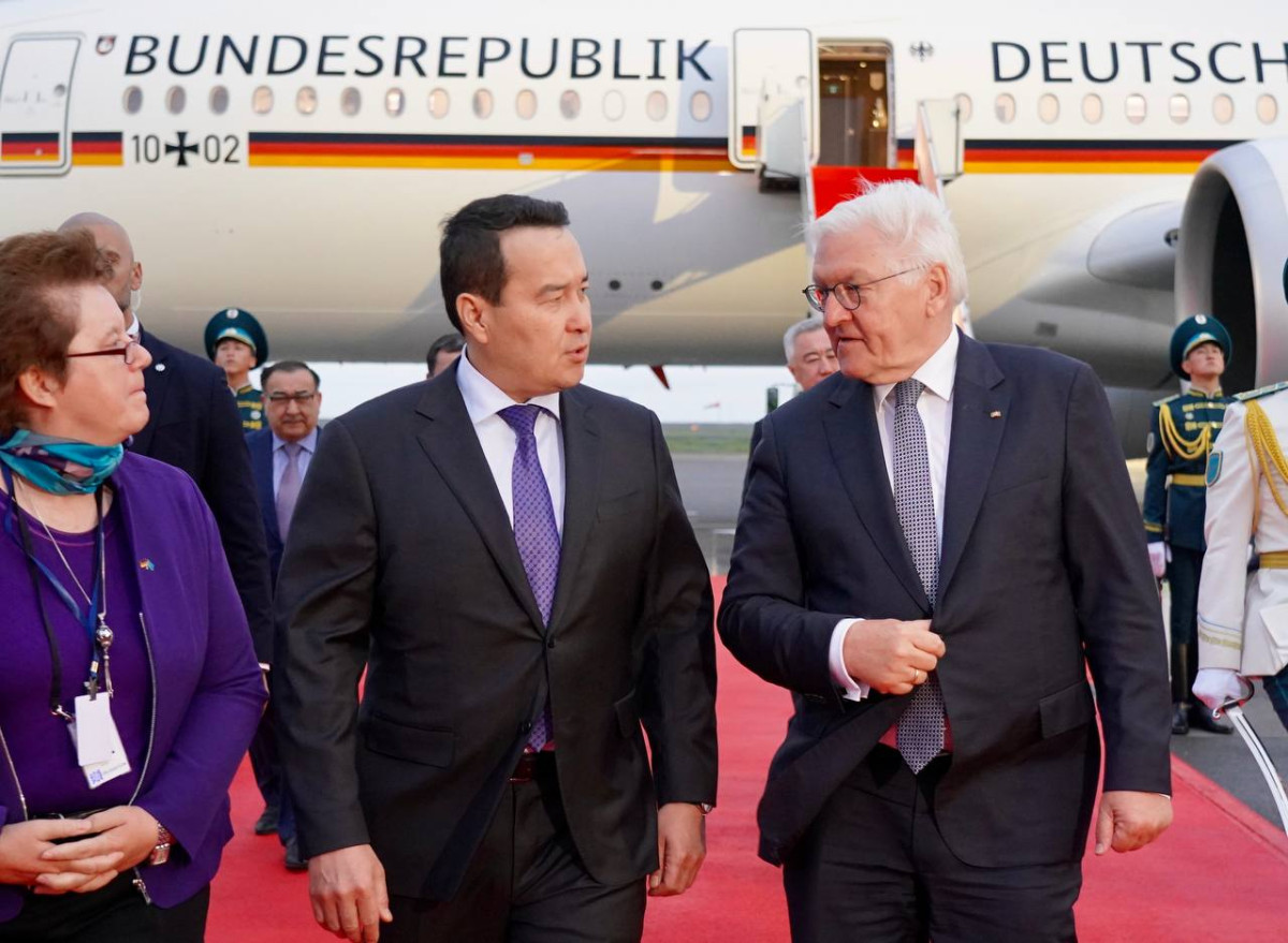Президент Германии Франк-Вальтер Штайнмайер прибыл в Казахстан