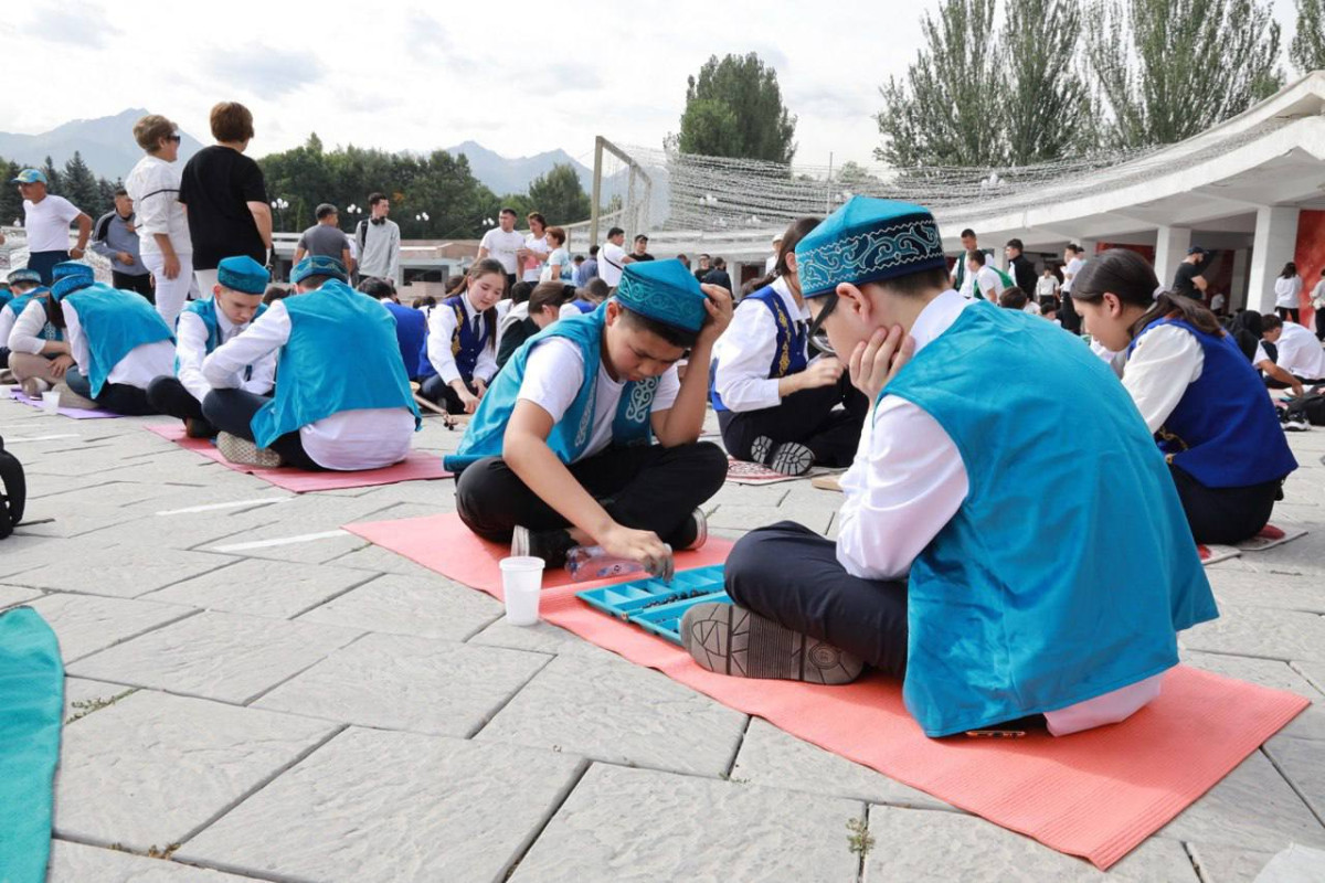 Алматинские школьники вошли в Книгу рекордов Гиннесса