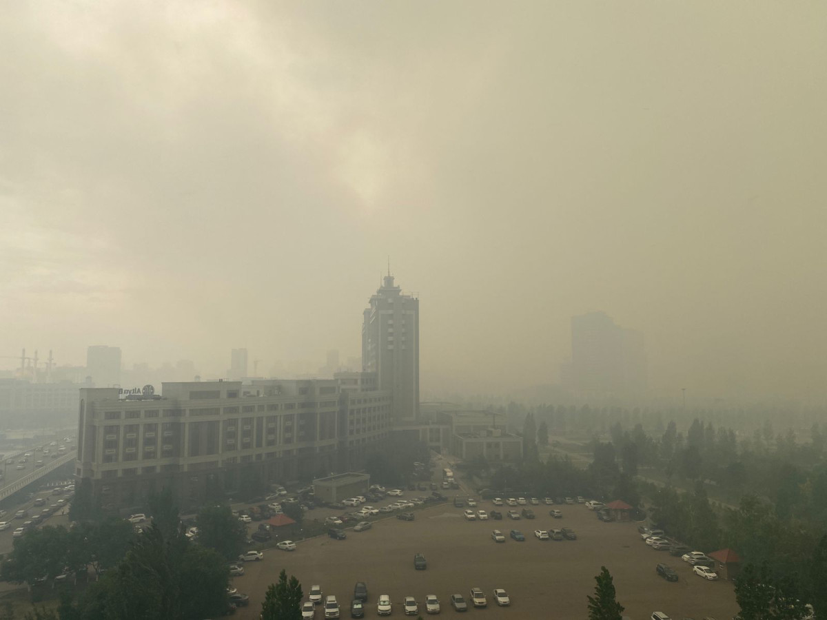 Astana covered in smog