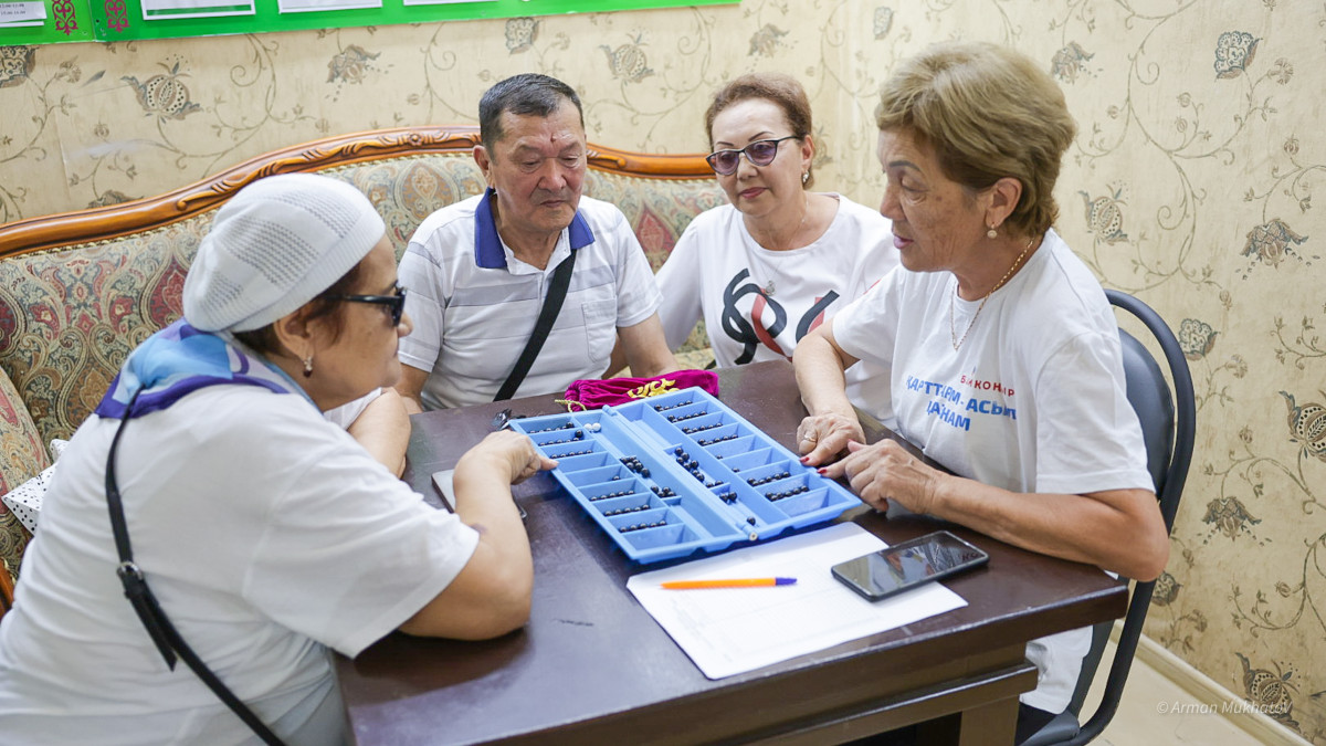 80+: Астанада әжелердің жаңа клубы ашылды