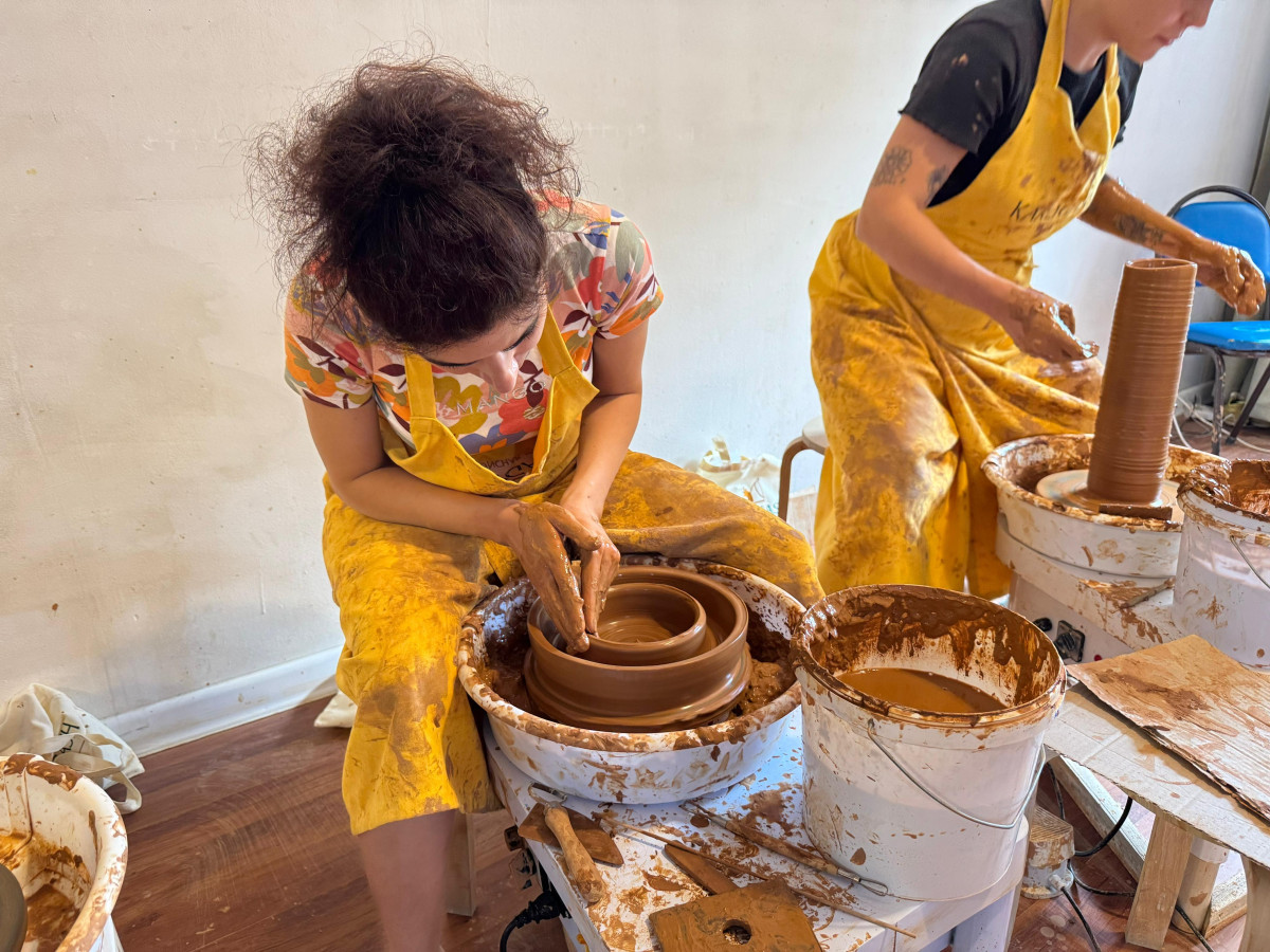 Қазақстанда алғаш рет раку-күйдіру техникасы үйретілді Қазақстанда алғаш рет раку-күйдіру техникасы үйретілді