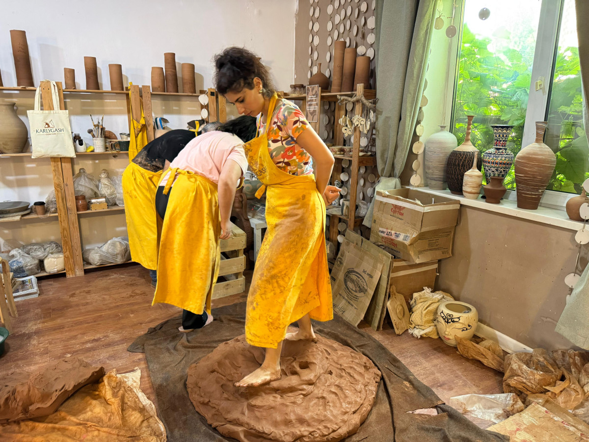 Қазақстанда алғаш рет раку-күйдіру техникасы үйретілді Қазақстанда алғаш рет раку-күйдіру техникасы үйретілді