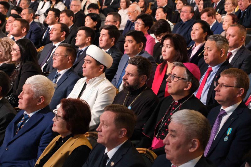 Президент выступил перед общественностью Алматы