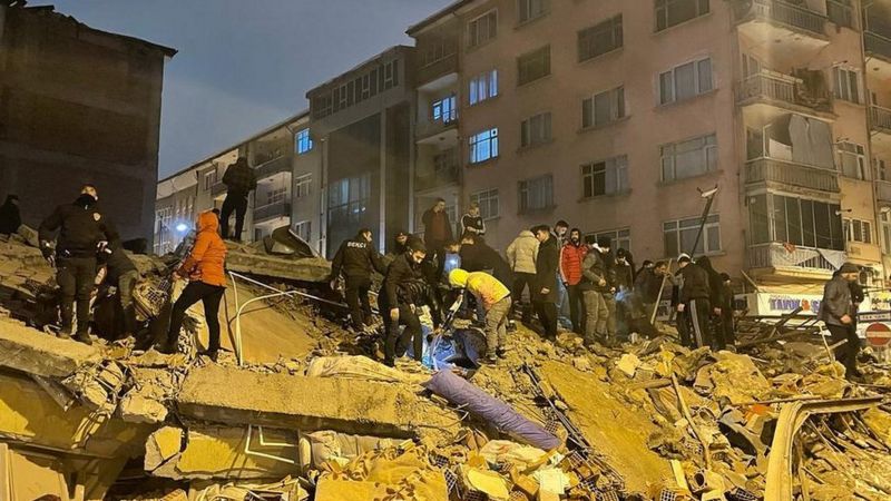 Последствия сильнейшего землетрясения в Турции