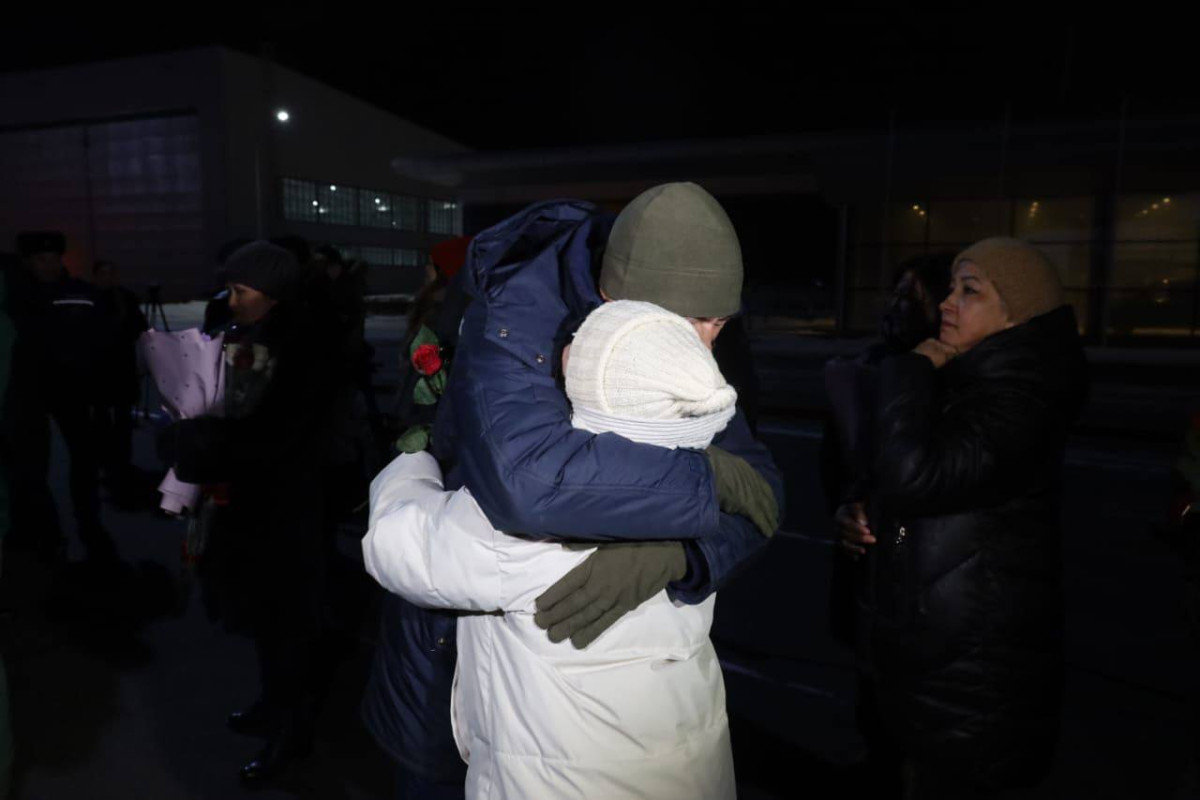 Второй эшелон казахстанских спасателей вернулся из Турции