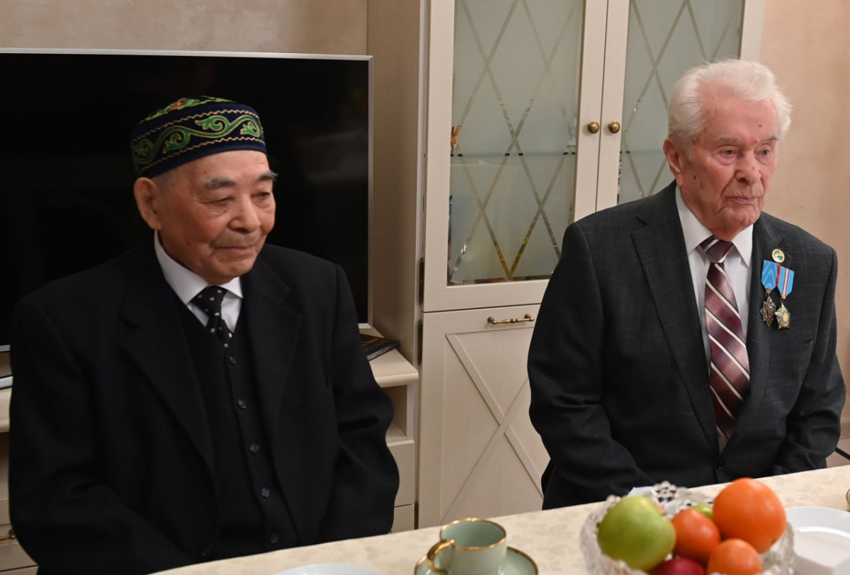 Встреча Президента со 100-летним ветераном войны в ЗКО