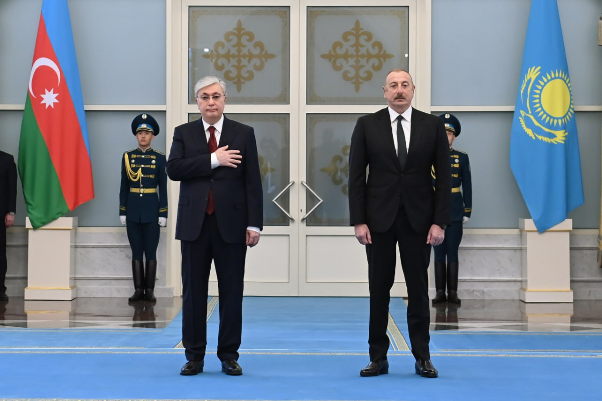 Торжественная церемония встречи Президента Азербайджана в Акорде