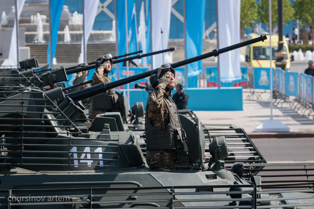 Астанадағы әскери шеру ел рухын көтерді