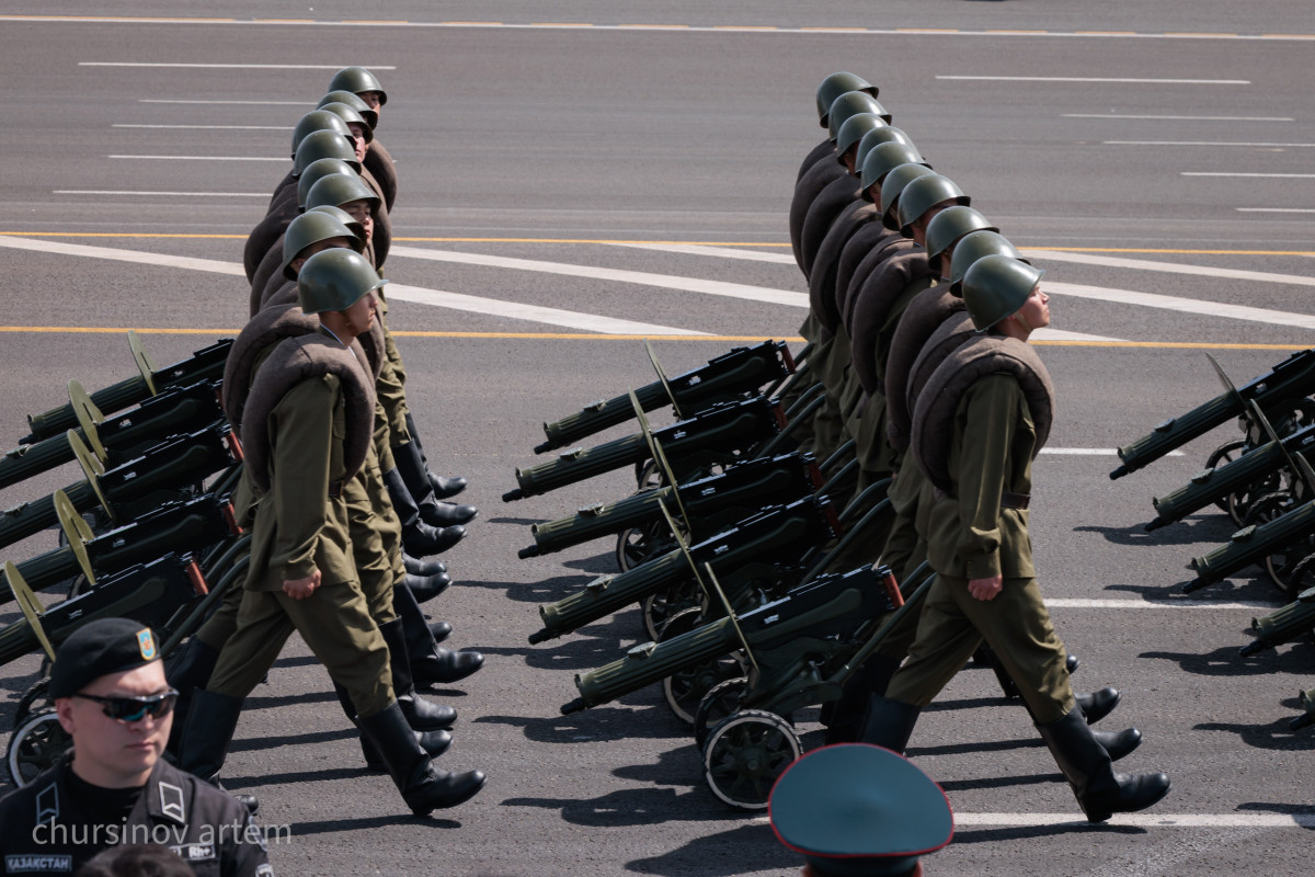 Астанадағы әскери шеру ел рухын көтерді