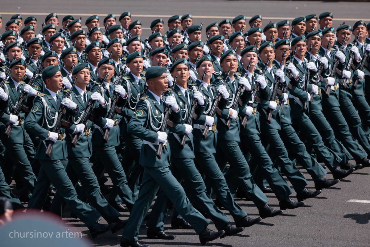 Астанадағы әскери шеру ел рухын көтерді