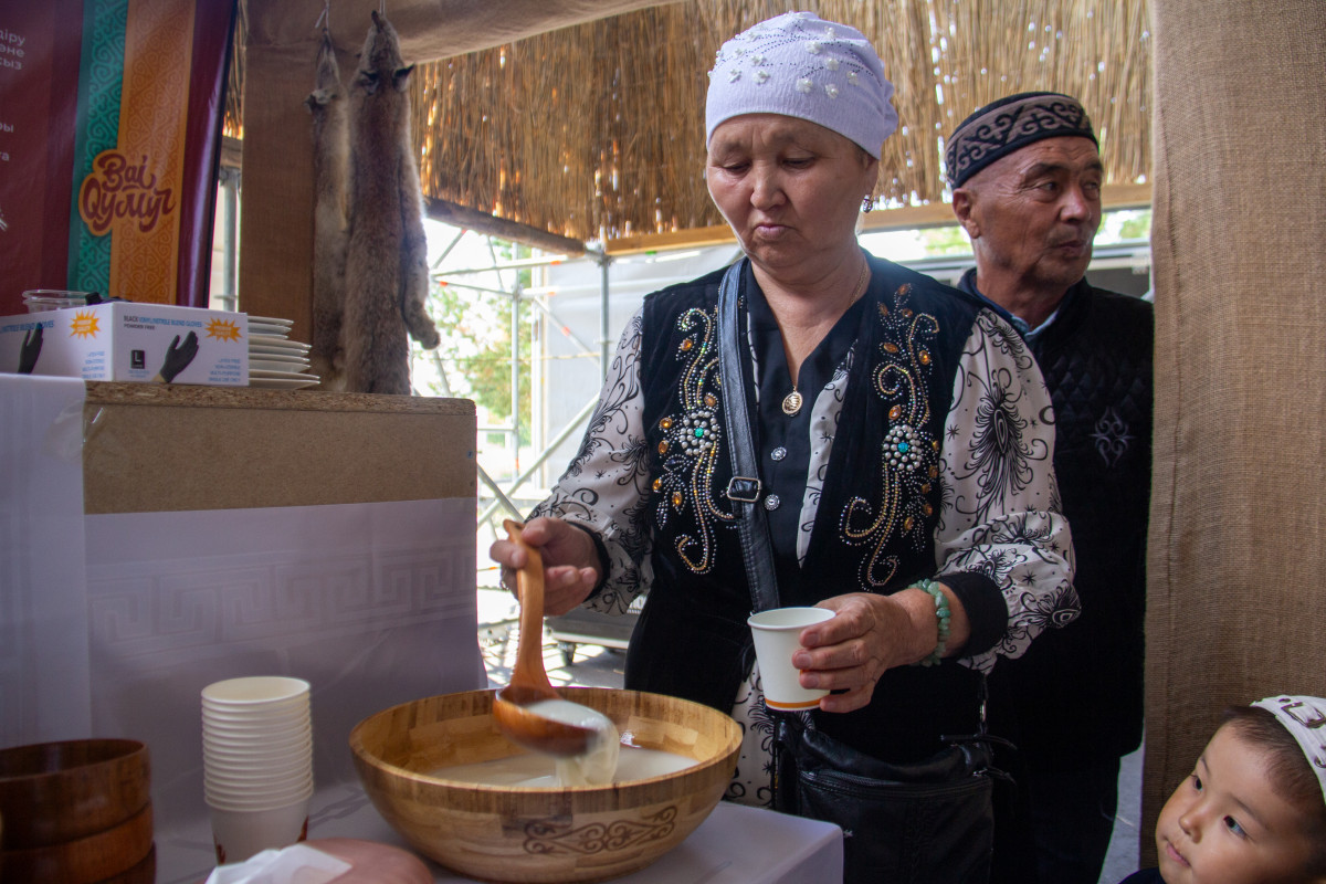 «BaiQymyz» ұлттық фестивалінде 30 тоннаға жуық қымыз ұсынылды