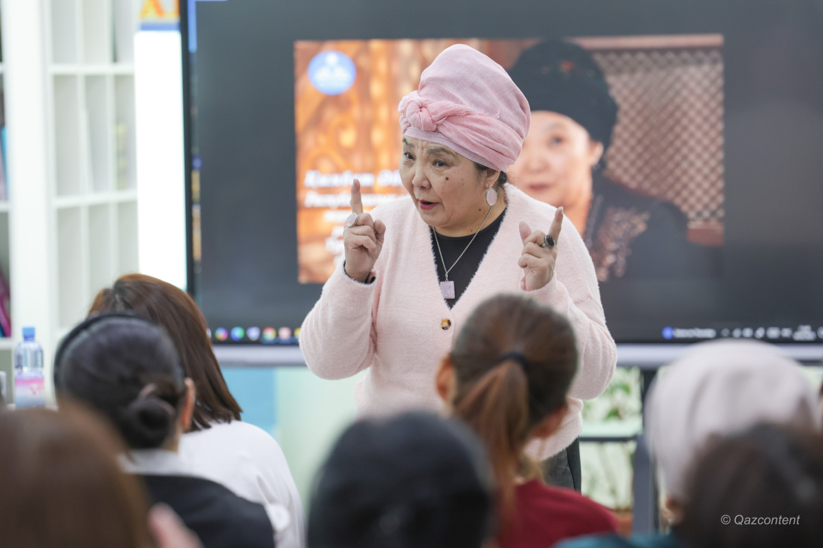 Тәрбиеге көнбейтін бала болмайды – Қымбат Әбілдәқызы Тәрбиеге көнбейтін бала болмайды – Қымбат Әбілдәқызы