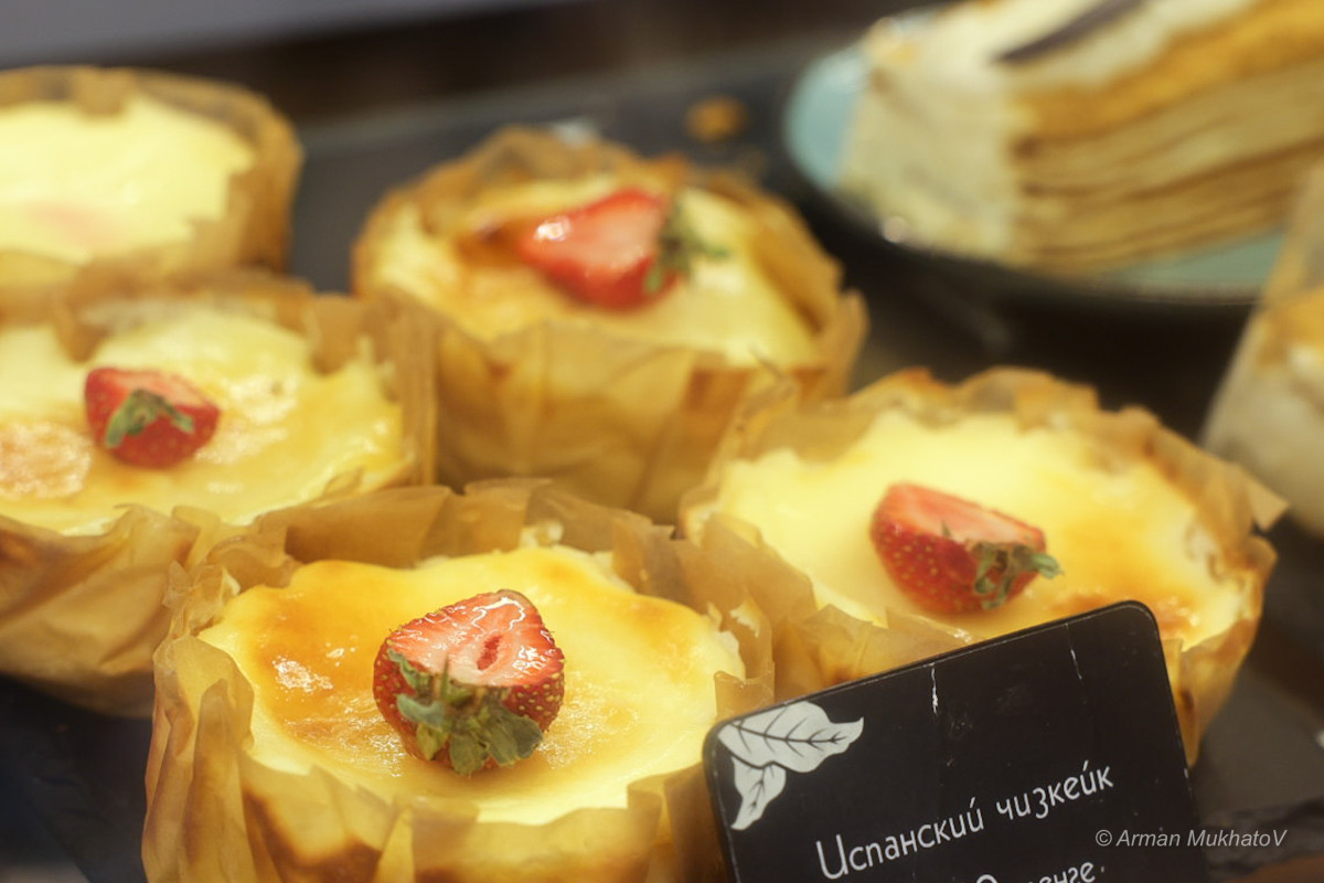 Айына жарты миллион теңге табатын жас шеф-кондитер құпиясымен бөлісті Айына жарты миллион теңге табатын жас шеф-кондитер құпиясымен бөлісті