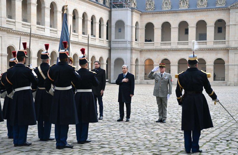 В Париже торжественно встретили Президента Казахстана