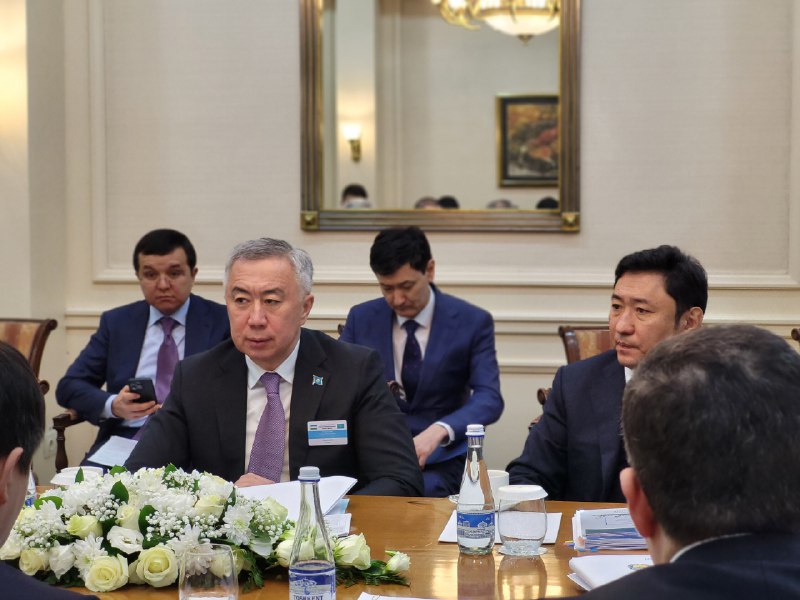 Взаимная торговля между Казахстаном и Узбекистаном превысила 4 млрд долларов