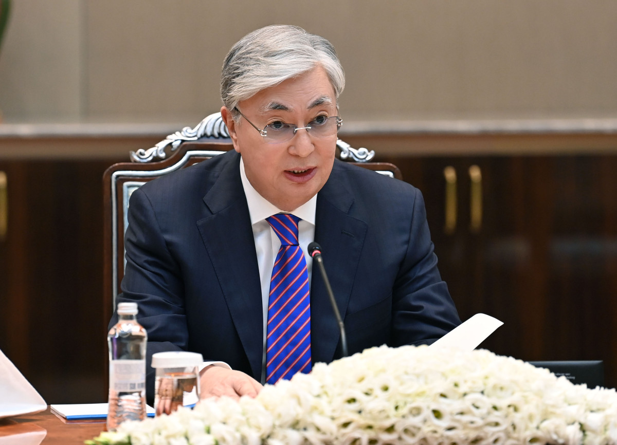 Президенты Казахстана и Узбекистана провели переговоры в расширенном составе