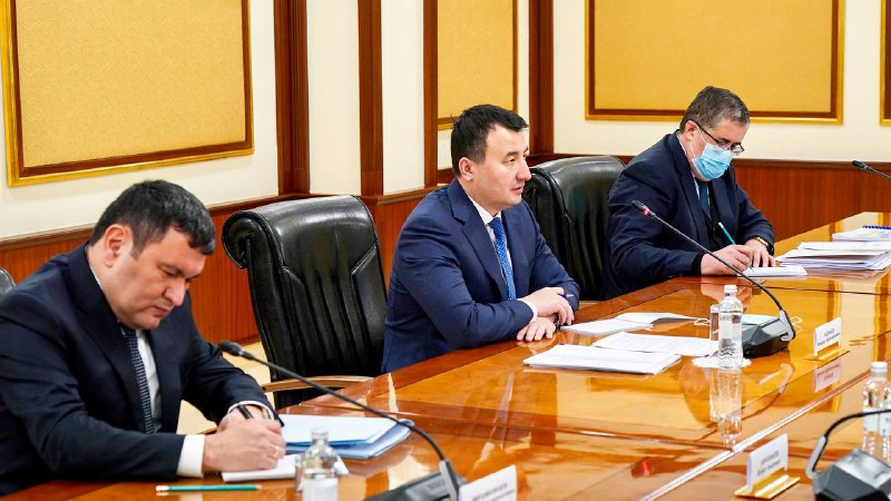 Дорожную карту подписали главы правительств Казахстана и Узбекистана