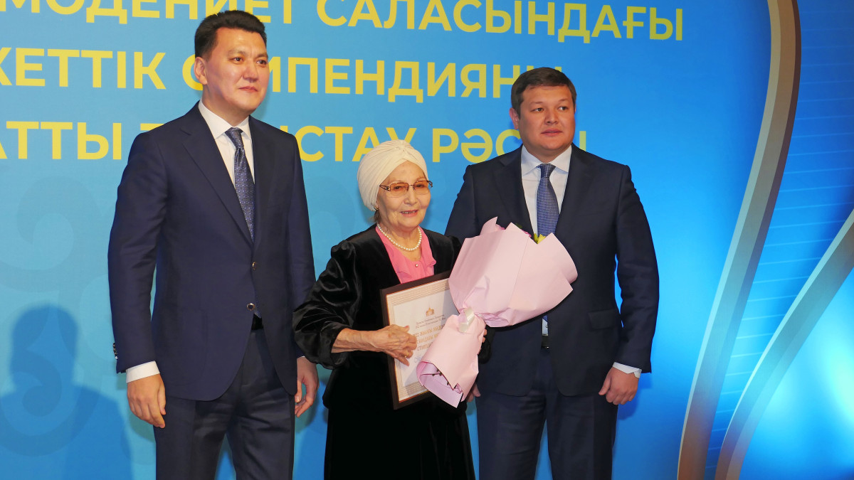 Обладателями государственной стипендии в области культуры стали 75 казахстанцев