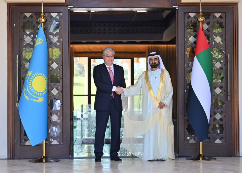 Токаев пригласил первых лиц ОАЭ посетить Казахстан с официальным визитом