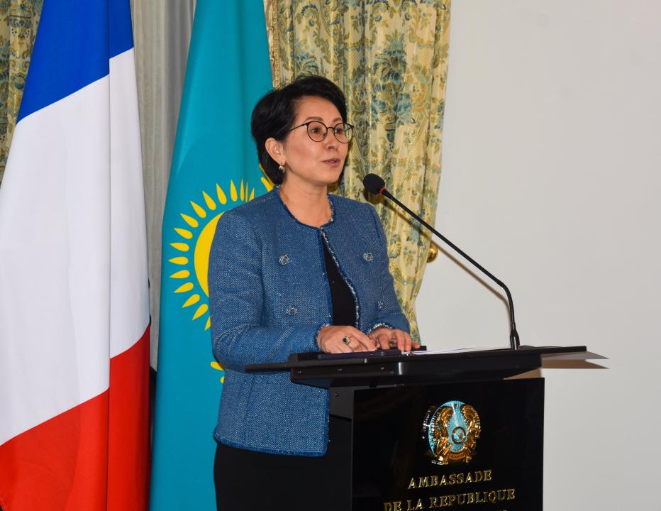 Деловые женщины Казахстана презентовали казахскую культуру в Париже