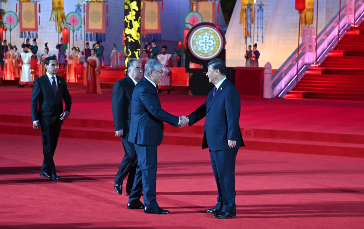 Главы государств – участников саммита «Центральная Азия – Китай» собрались в Лотосовом парке династии Тан