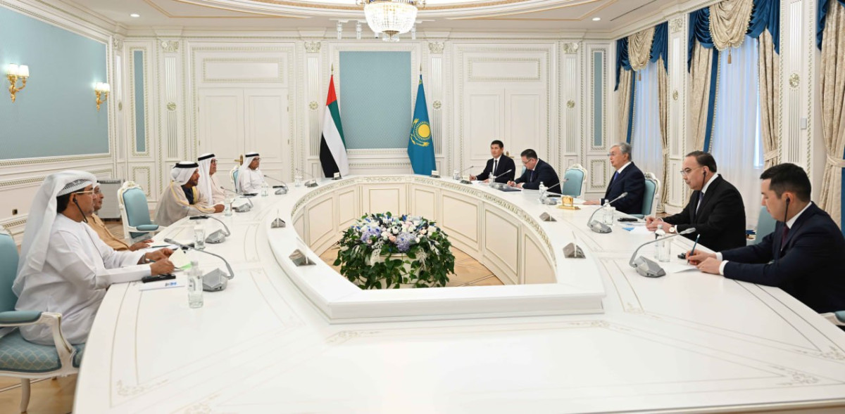 Президент Казахстана встретился с шейхом Суруром бен Мухаммедом Аль Нахаяном