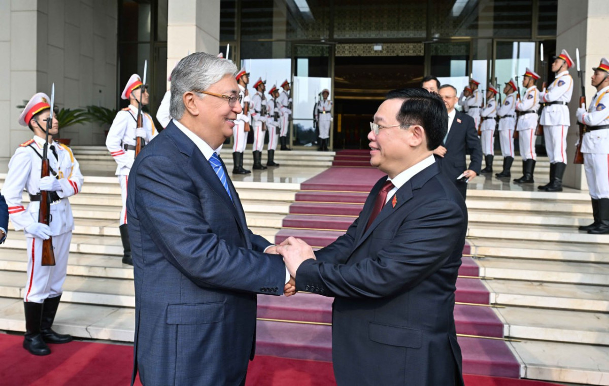 Президент Казахстана встретился с Председателем Национального собрания Вьетнама