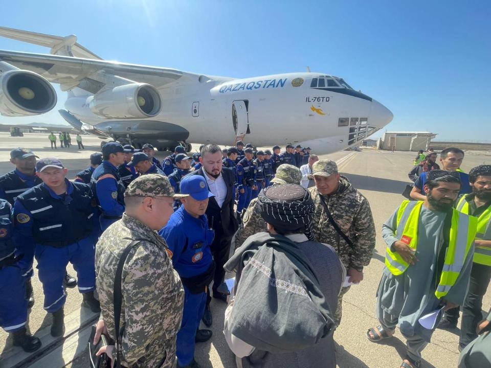 Гуманитарный груз и оперативно-спасательный отряд: как помогает Казахстан в ликвидации последствий стихии в Афганистане