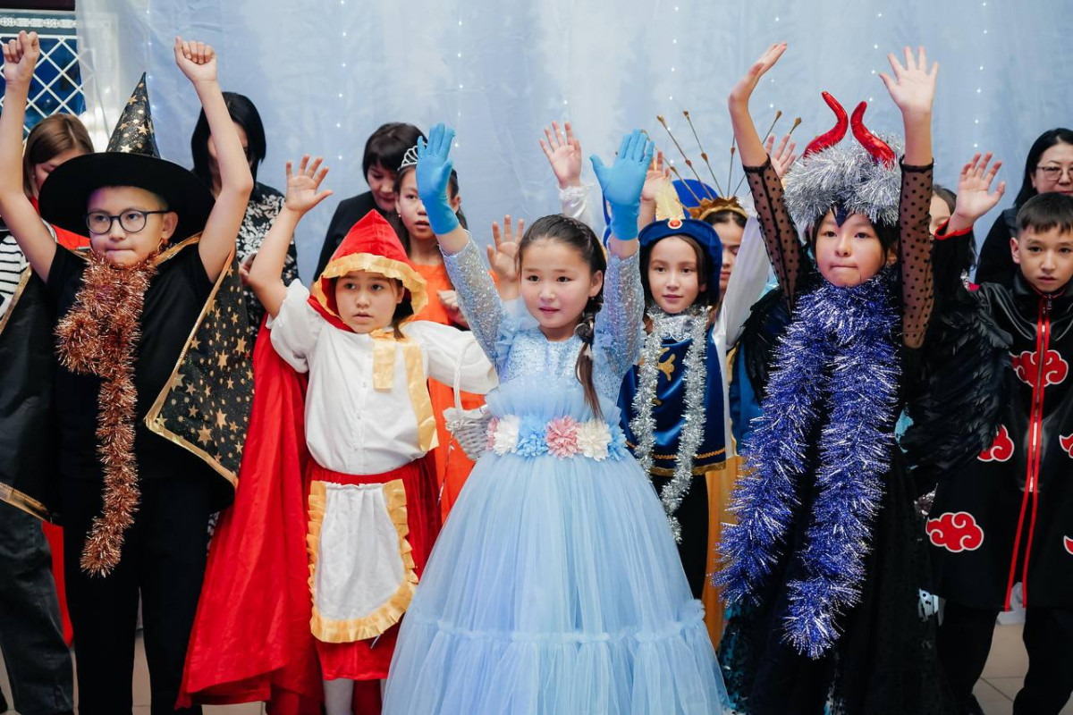 Новогодние елки от имени Президента проходят во всех регионах Казахстана