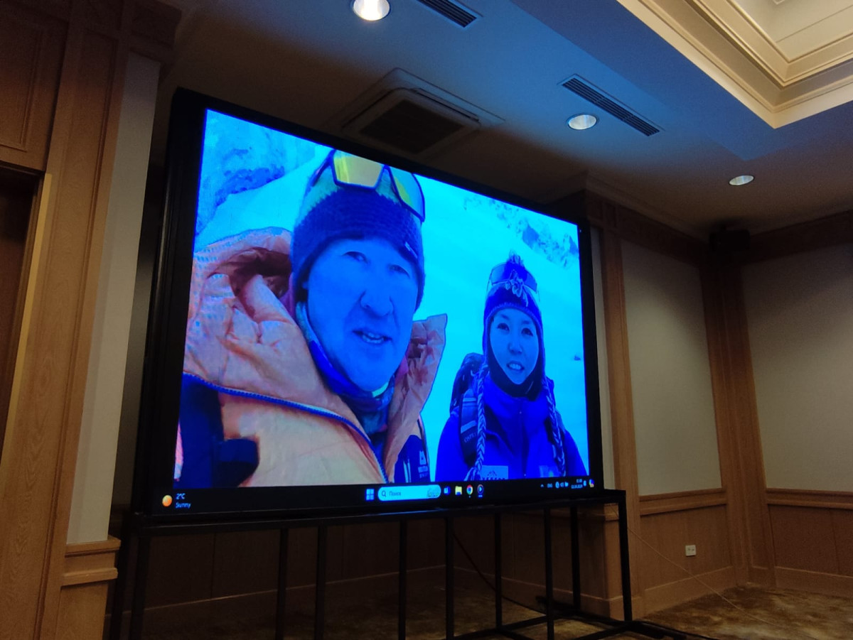Впервые казашка покорит Эверест. Восхождение она посвятит Алие Молдагуловой